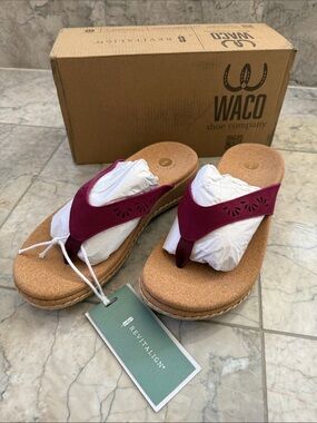 Waco Kate Wedge Cork Thong Sandals NWT Red Plum Size 9